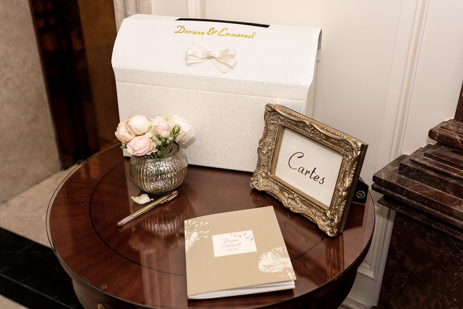 Wedding cards and decoration